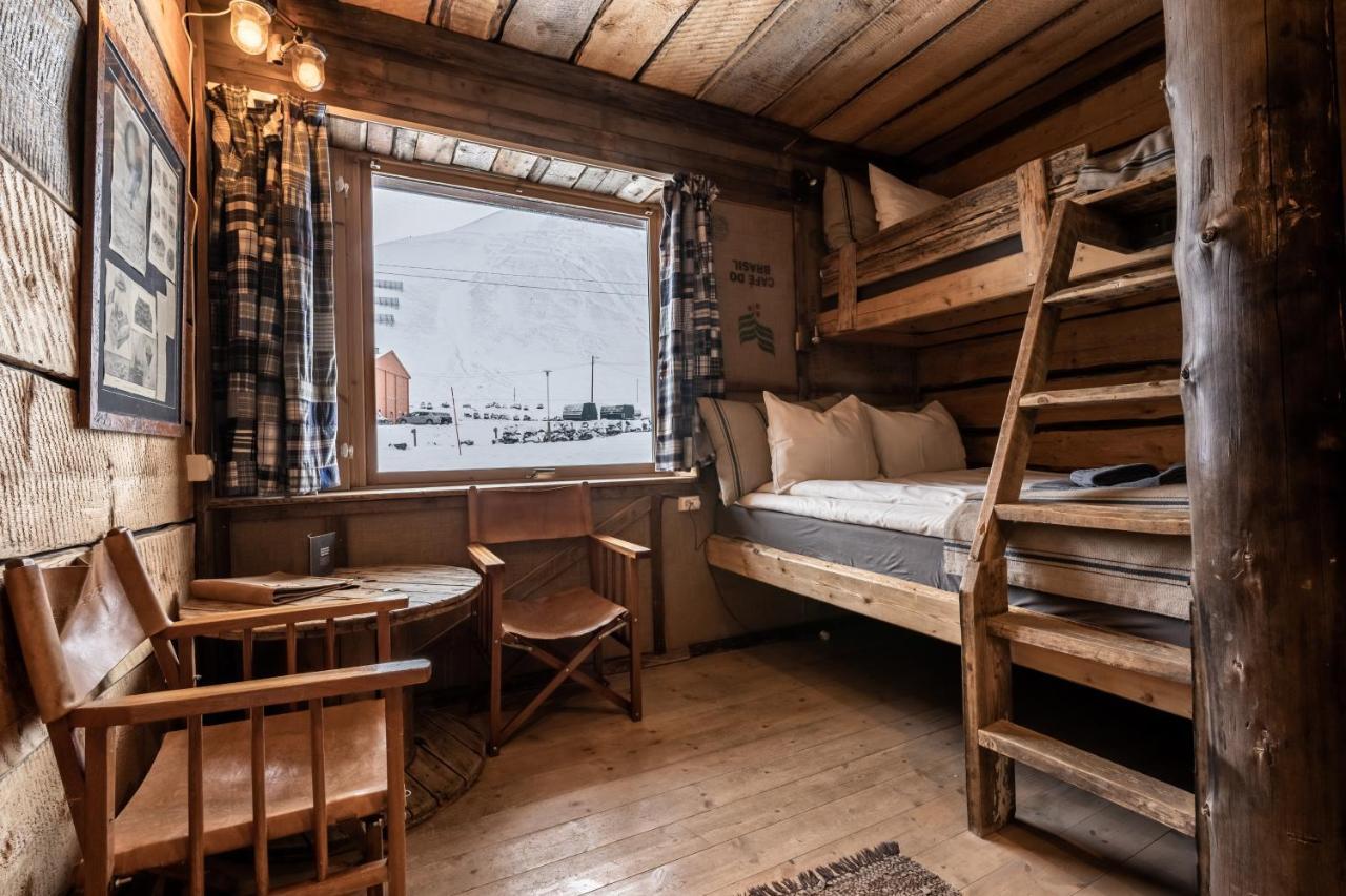 Basecamp Hotel Longyearbyen Esterno foto