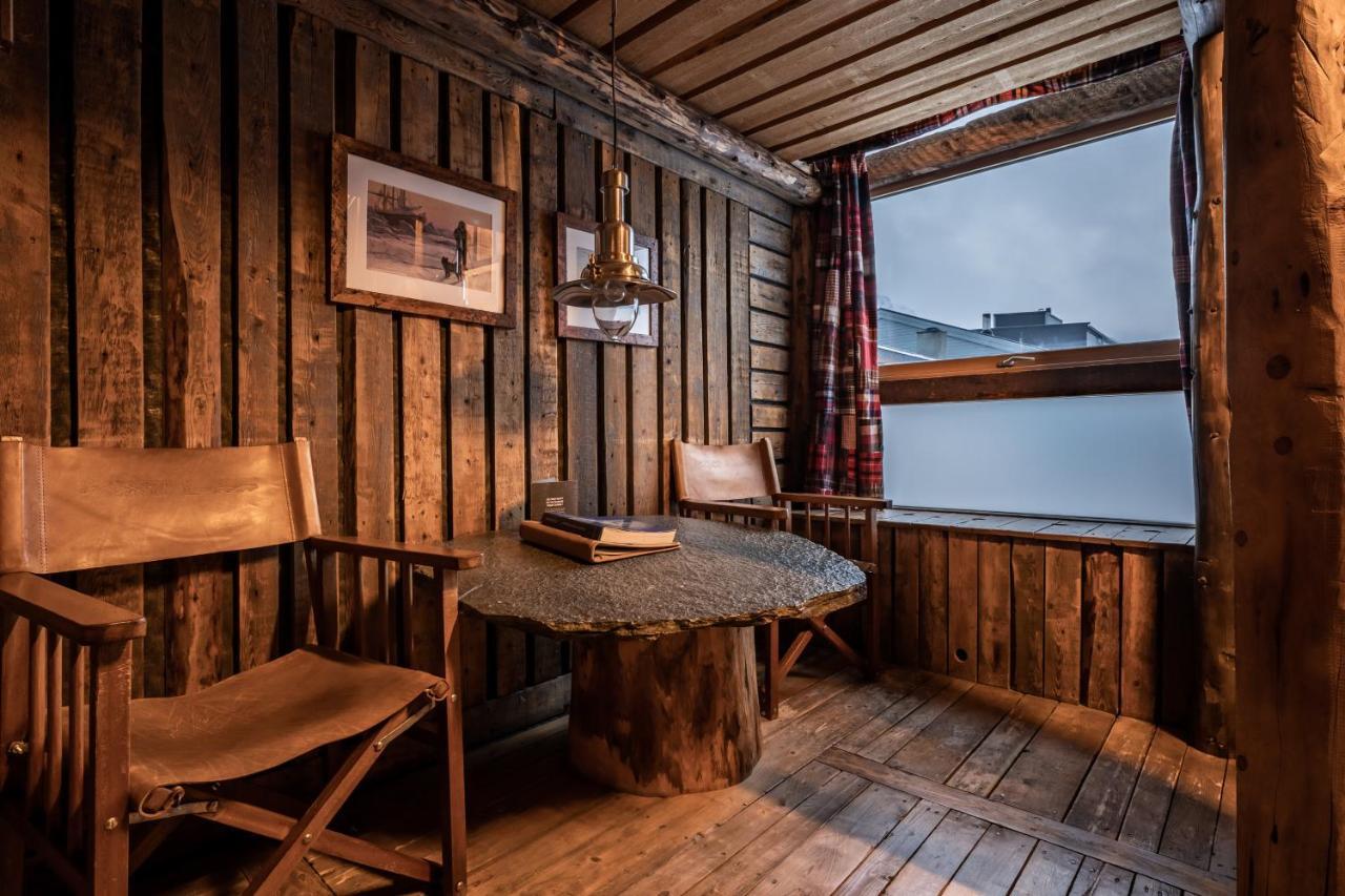 Basecamp Hotel Longyearbyen Esterno foto