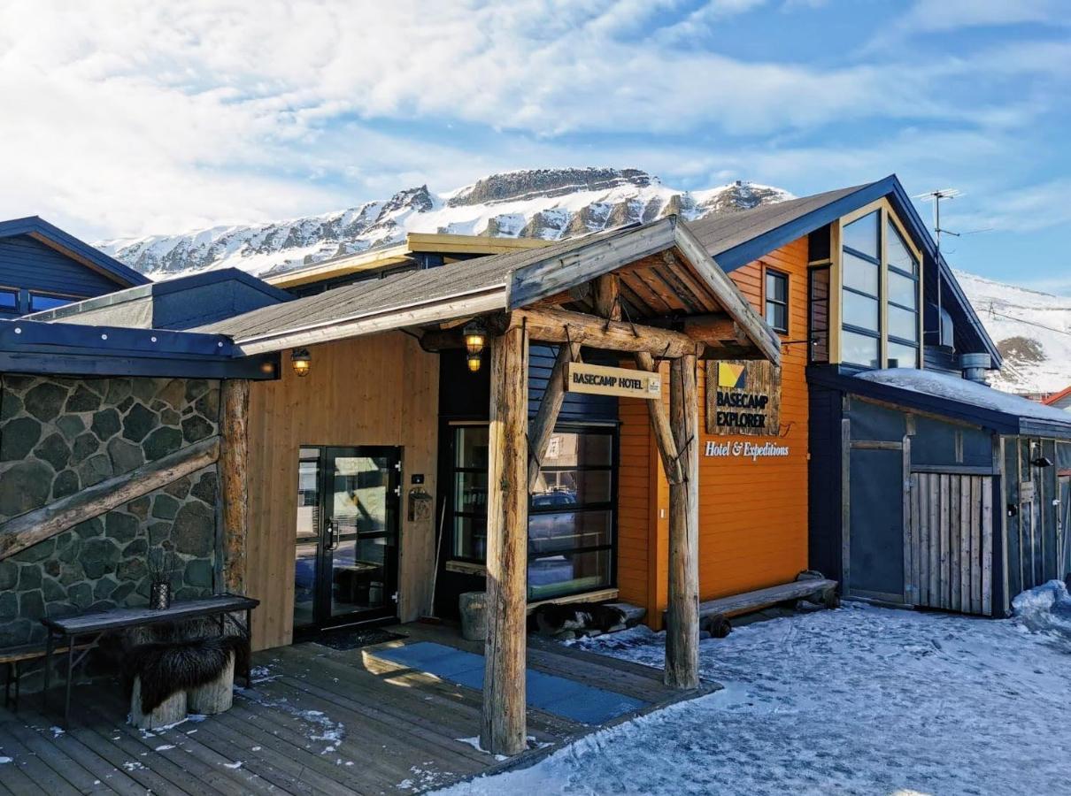 Basecamp Hotel Longyearbyen Esterno foto