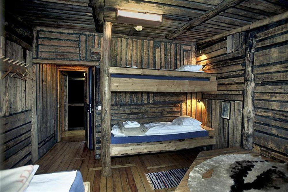Basecamp Hotel Longyearbyen Esterno foto